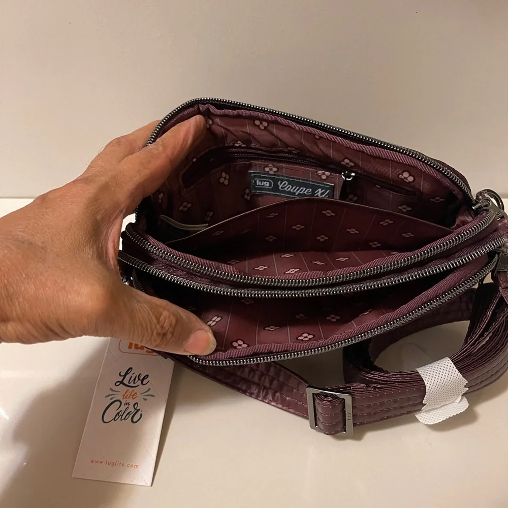 Lug Quilted RFID Convertible
Crossbody. Coupe 2. New Can attached to your belt - Picture 10 of 16